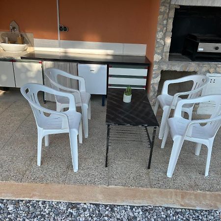 Вилла Dora House With Wifi And Outdoor Swimming Pool Пула Экстерьер фото