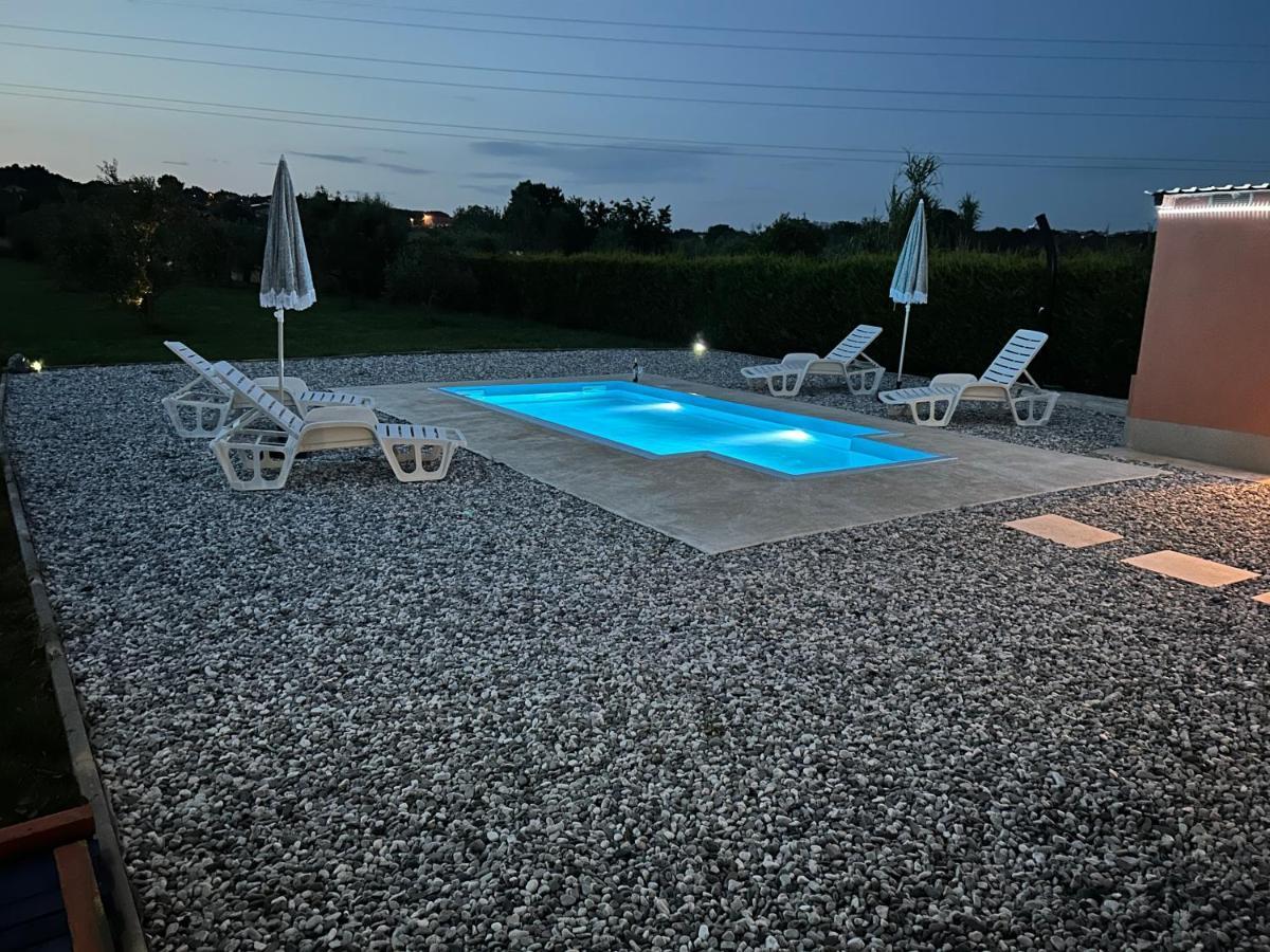 Вилла Dora House With Wifi And Outdoor Swimming Pool Пула Экстерьер фото